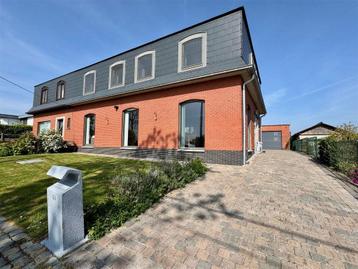Bâtiment mitoyen, Province de Flandre-Orientale, 500 à 1000 m², 4 pièces, Autres types
