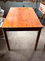 Ensemble table et 4 chaises, 100 à 150 cm, Quatre personnes, Enlèvement, Utilisé