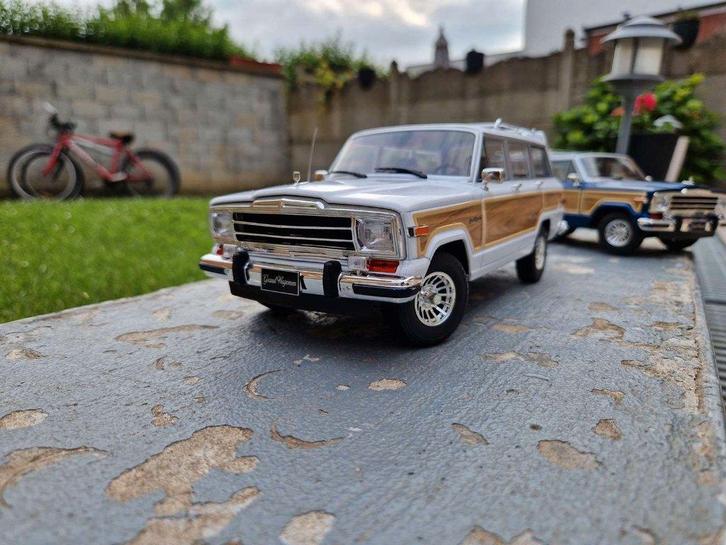 JEEP Grand Wagoneer - Échelle 1/18 - LIMITED - PRIX : 89€, Hobby & Loisirs créatifs, Voitures miniatures | 1:18, Neuf, Voiture