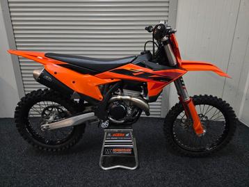 Ktm 350 sxf 2025 nieuwstaat!  beschikbaar voor biedingen