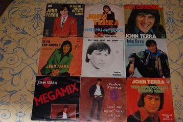 45t vinylhits van John TERRA uit de jaren '60/70 beschikbaar voor biedingen