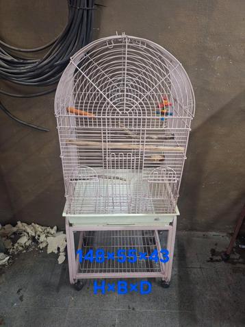 Vogelkooi  beschikbaar voor biedingen