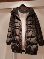 Anorak  bien  chaud avec capuche gratuit, Enlèvement