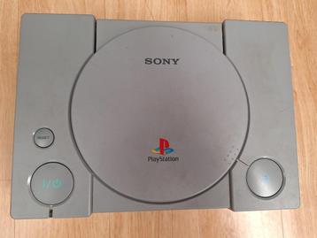 Sony PlayStation 1 PS1 SCPH-9002 + 6 spellen beschikbaar voor biedingen