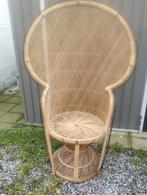 Chaise Emanuelle, Maison & Meubles, Tables | Tables à manger, Comme neuf