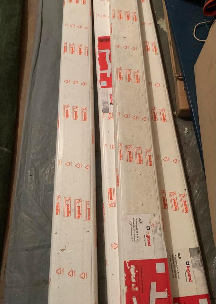 Conduits de câbles Legrand. Nouveau dans la boîte, Bricolage & Construction, Électricité & Câbles, Neuf, Autres types, Enlèvement