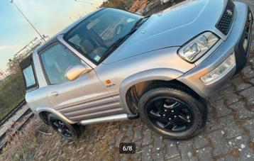 zoek toyota rav4 a1 funcruiser voor afbraak beschikbaar voor biedingen