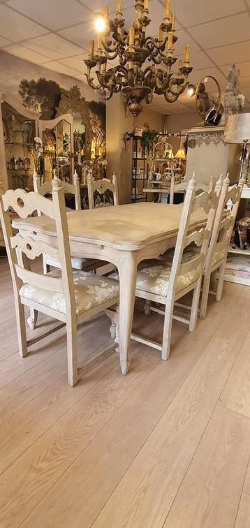 Landelijke Eiken Ceresu Eettafel met 6 stoelen  beschikbaar voor biedingen