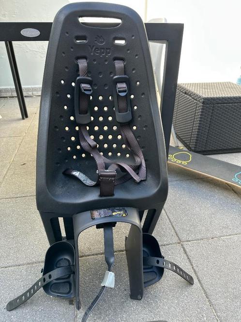 Thule Yepp fietsstoeltje zwart, Fietsen en Brommers, Fietsaccessoires | Fietsstoeltjes, Zo goed als nieuw, Achterzitje, 15 t/m 25 kg