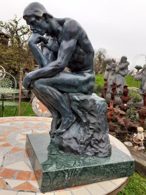 GROOT BRONS GESIGNEERD OP BASIS (de denker van Rodin), Antiek en Kunst, Antiek | Brons en Koper, Brons, Ophalen of Verzenden