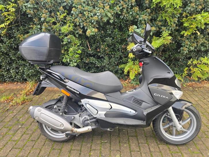 Gillera Runner 200cc motorscooter *6900km*, Motoren, Motoren | Piaggio, Particulier, Ophalen