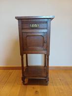 Table de chevet ancienne, Antiquités & Art, Enlèvement