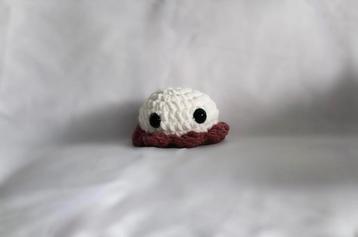  Adopteer deze mini-gehaakte octopus!  beschikbaar voor biedingen