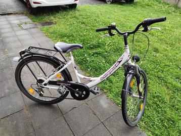 Te Koop: Tienerfiets voor meisjes 24 inch beschikbaar voor biedingen