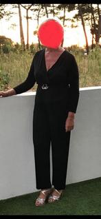 Zwarte jumpsuit in nieuwstaat met plisse pijpen, Kleding | Dames, Jumpsuits, Ophalen of Verzenden, Zo goed als nieuw, Maat 42/44 (L)