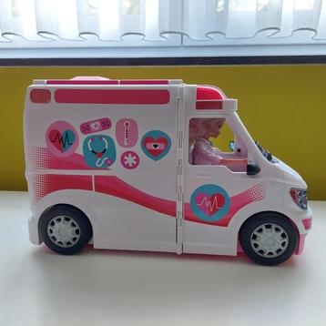 Barbie Ziekenwagen met mobiele dokterspraktijk beschikbaar voor biedingen