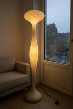 Lampadaire en fibre de verre du designer Gugliemo Berchicci, Enlèvement, Comme neuf, Verre