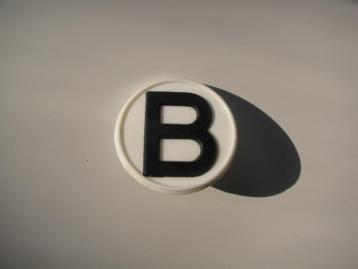 2 België B landenbordje land schildje plaatje bord oldtimer beschikbaar voor biedingen