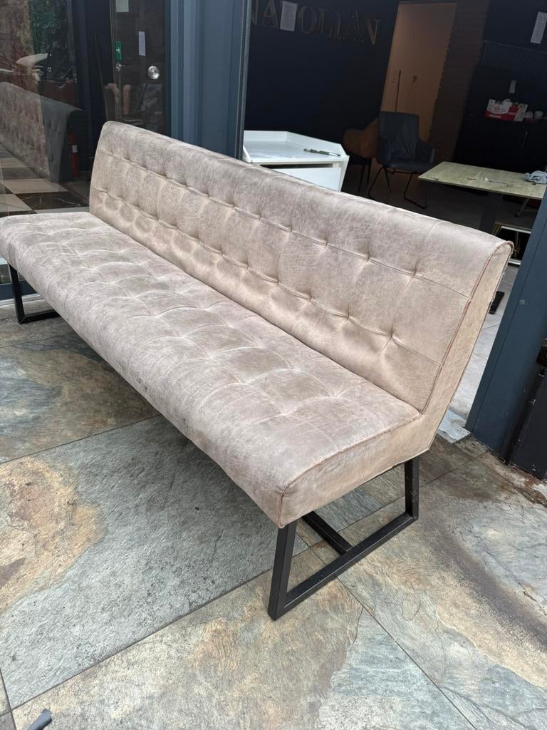 Horeca zitbank 200cm / eetbank met metalen frame – €95, Huis en Inrichting, Zetels | Zetels en Chaises Longues, Zo goed als nieuw