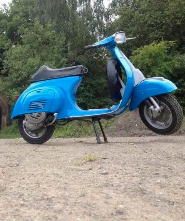 Vespa 50 spécial ( jamais immatriculée ), Fietsen en Brommers, Scooters | Vespa, Zo goed als nieuw, Ophalen