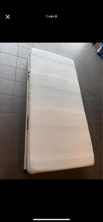 Sleepy matras 90cm x 200cm + eenpersoon Lattoflex beschikbaar voor biedingen