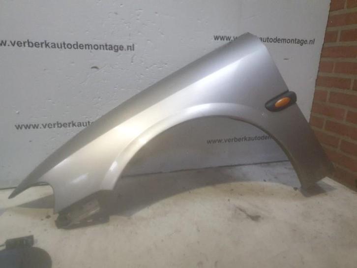 SPATBORD LINKS VOOR Opel Vectra B Caravan (31), Auto-onderdelen, Carrosserie, Spatbord, Opel, Voor, Links, Gebruikt