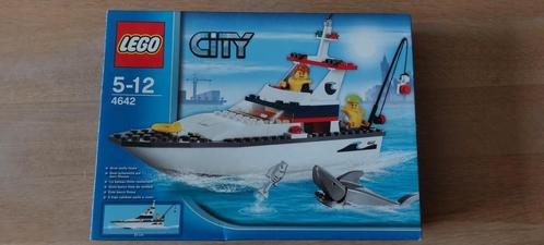 Lego City: Vissersboot (4642), Kinderen en Baby's, Speelgoed | Duplo en Lego, Zo goed als nieuw, Lego, Complete set, Ophalen of Verzenden