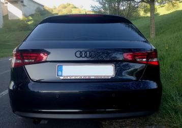 AUDI A3 1.6 TDI ATTRACTION, Autos, Achat, Electronic Stability Program (ESP), Boîte manuelle, Diesel