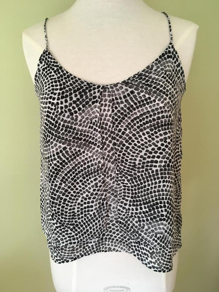 Dubbel topje met smalle schouderbandjes, maat 36, Kleding | Dames, Topjes, Zo goed als nieuw, Maat 36 (S), Zwart, Zonder mouw