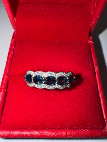 Bague de chez histoire d’or avec certificat beschikbaar voor biedingen