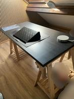 IKEA houten bureau met schraag, In hoogte verstelbaar, Zo goed als nieuw, Bureau