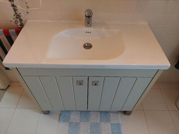 Lavabomeubel op poten, Huis en Inrichting, Badkamer | Badkamermeubels, Gebruikt, Wastafelkast, Minder dan 100 cm, 100 tot 150 cm