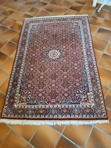 Indisch tapijt beschikbaar voor biedingen