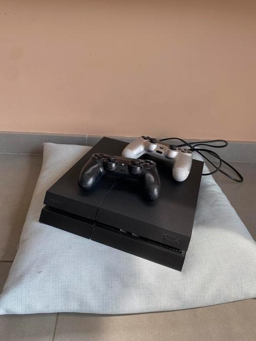 Playstation 4 met 2 controllers., Games en Spelcomputers, Spelcomputers | Sony PlayStation 4, Zo goed als nieuw, Met 2 controllers