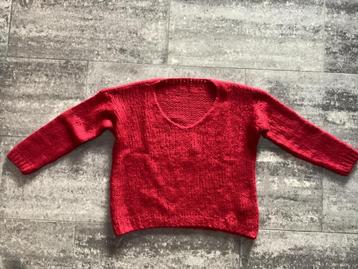 Warme trui rood oversized L/XL beschikbaar voor biedingen