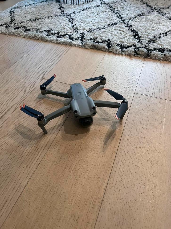 DJI Air 2S Fly More Combo – 4 batterijen - Nieuw staat!, Audio, Tv en Foto, Drones, Zo goed als nieuw, Ophalen