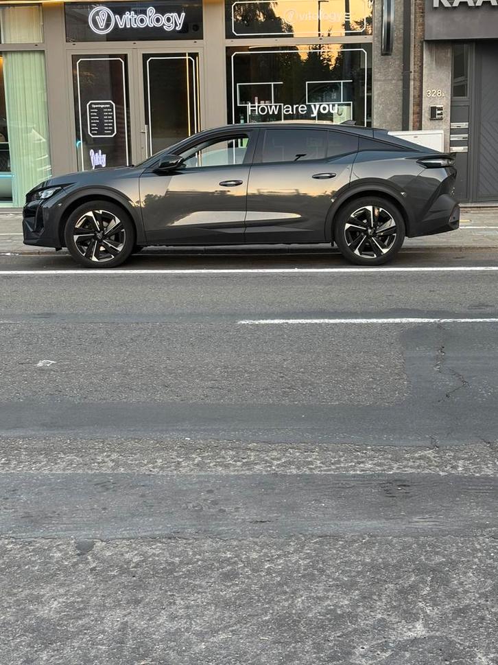 Mooie peugeot 408 alure pack, Auto's, Peugeot, Particulier, 360° camera, ABS, Achteruitrijcamera, Airbags, Airconditioning, Bochtverlichting