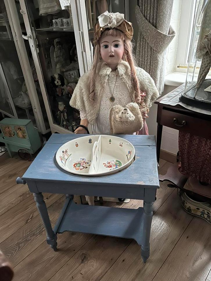 Tafeltje met kom met 2 vakken, Antiek en Kunst, Antiek | Speelgoed, Ophalen