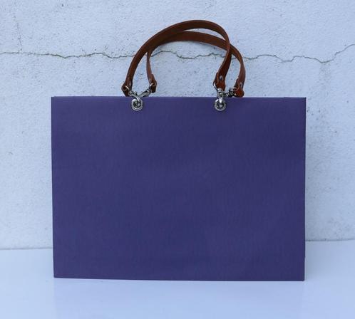 Op een dag een tas van François Rénier - NIEUW, Handtassen en Accessoires, Tassen | Damestassen, Zo goed als nieuw, Paars, Ophalen of Verzenden