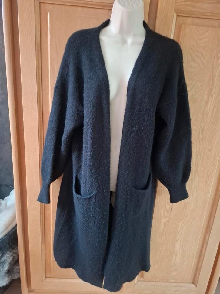 Long gilet chaud Dixie M noir, Vêtements | Femmes, Pulls & Gilets, Comme neuf, Taille 38/40 (M), Noir, Enlèvement ou Envoi