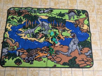 Speelmat Dino + accessoires beschikbaar voor biedingen
