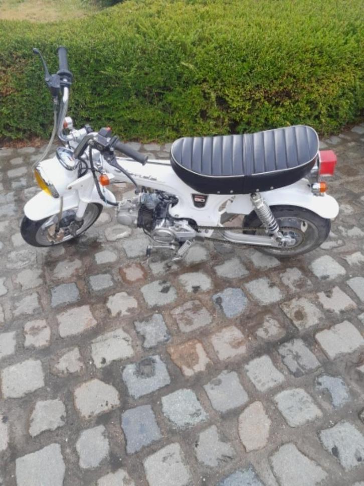 Honda Dax 1976 met papieren, Fietsen en Brommers, Brommers | Honda, Gebruikt, Overige modellen, Klasse B (45 km/u), Ophalen