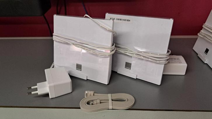 2 Orange Mesh WiFi units, Computers en Software, WiFi-versterkers, Gebruikt, Ophalen of Verzenden