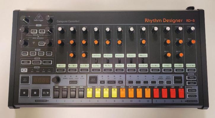 Behringer RD-8 MK2 - analoge drummachine, Muziek en Instrumenten, Drumcomputers, Zo goed als nieuw, Overige merken, Ophalen of Verzenden