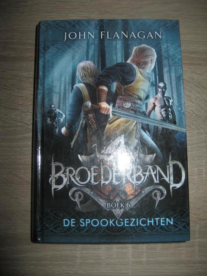 De spookgezichten van Broederband John Flanagan, Boeken, Kinderboeken | Jeugd | 10 tot 12 jaar, Gelezen, Fictie, Ophalen of Verzenden