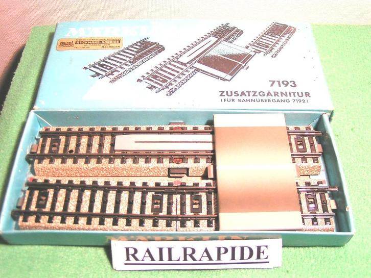 7193 MARKLIN HO -AANVULGARNITUUR OVERWEG 7192 (D2500623), Hobby en Vrije tijd, Modeltreinen | H0, Zo goed als nieuw, Rails, Wisselstroom