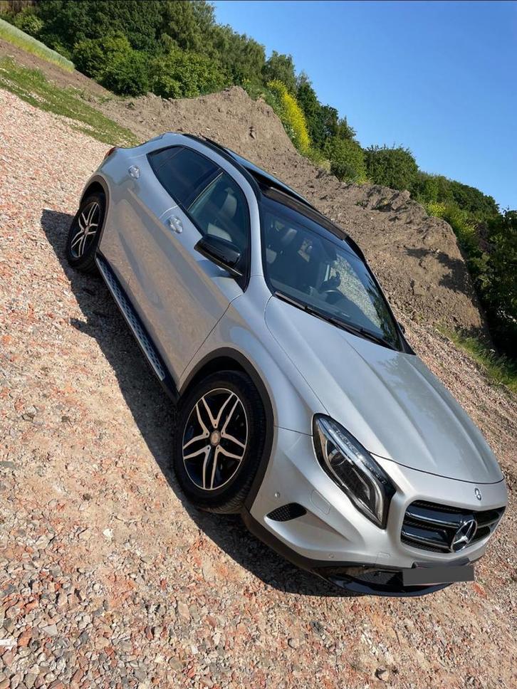 Mercedes-Benz GLA 200d, Autos, Mercedes-Benz, Particulier, GLA, ABS, Caméra de recul, Phares directionnels, Régulateur de distance