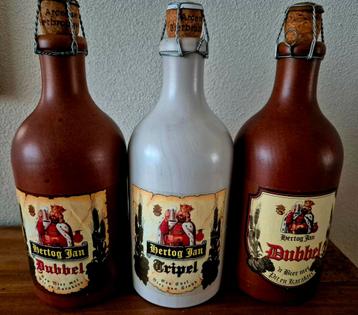 oude volle kruikjes van Hertog Jan bier collector's item beschikbaar voor biedingen