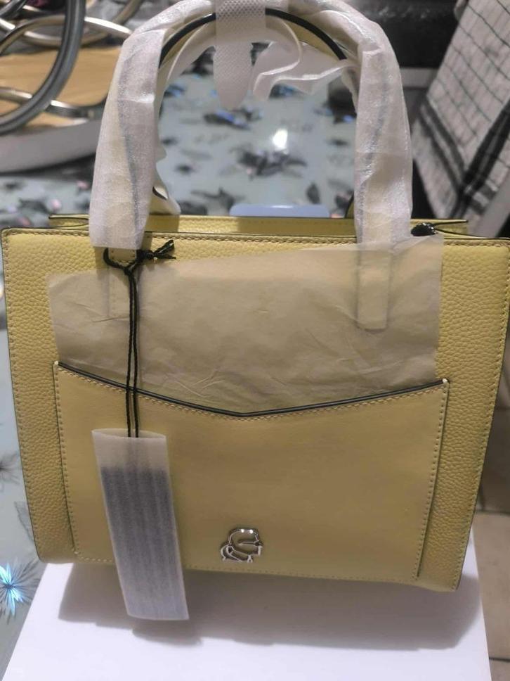sac karl  lagerfeld, Handtassen en Accessoires, Tassen | Damestassen, Nieuw, Schoudertasje, Geel, Ophalen of Verzenden