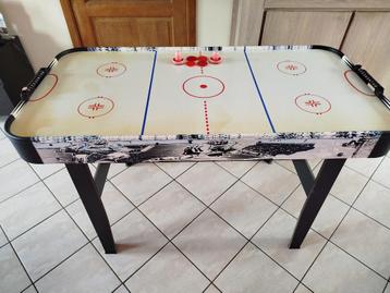 Hockeytafel  beschikbaar voor biedingen